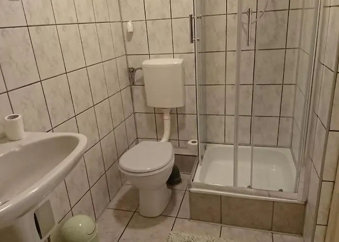 乡村民宿 Dolinka 什切齐内克